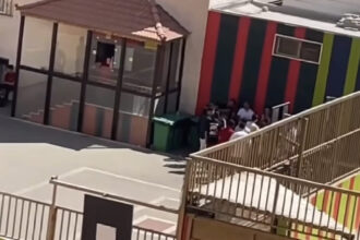 عاجل | فيديو يثير الجدل .. طلاب مدرسة خاصة يرقصون على أنغام سارية السواس في أول يوم دراسي