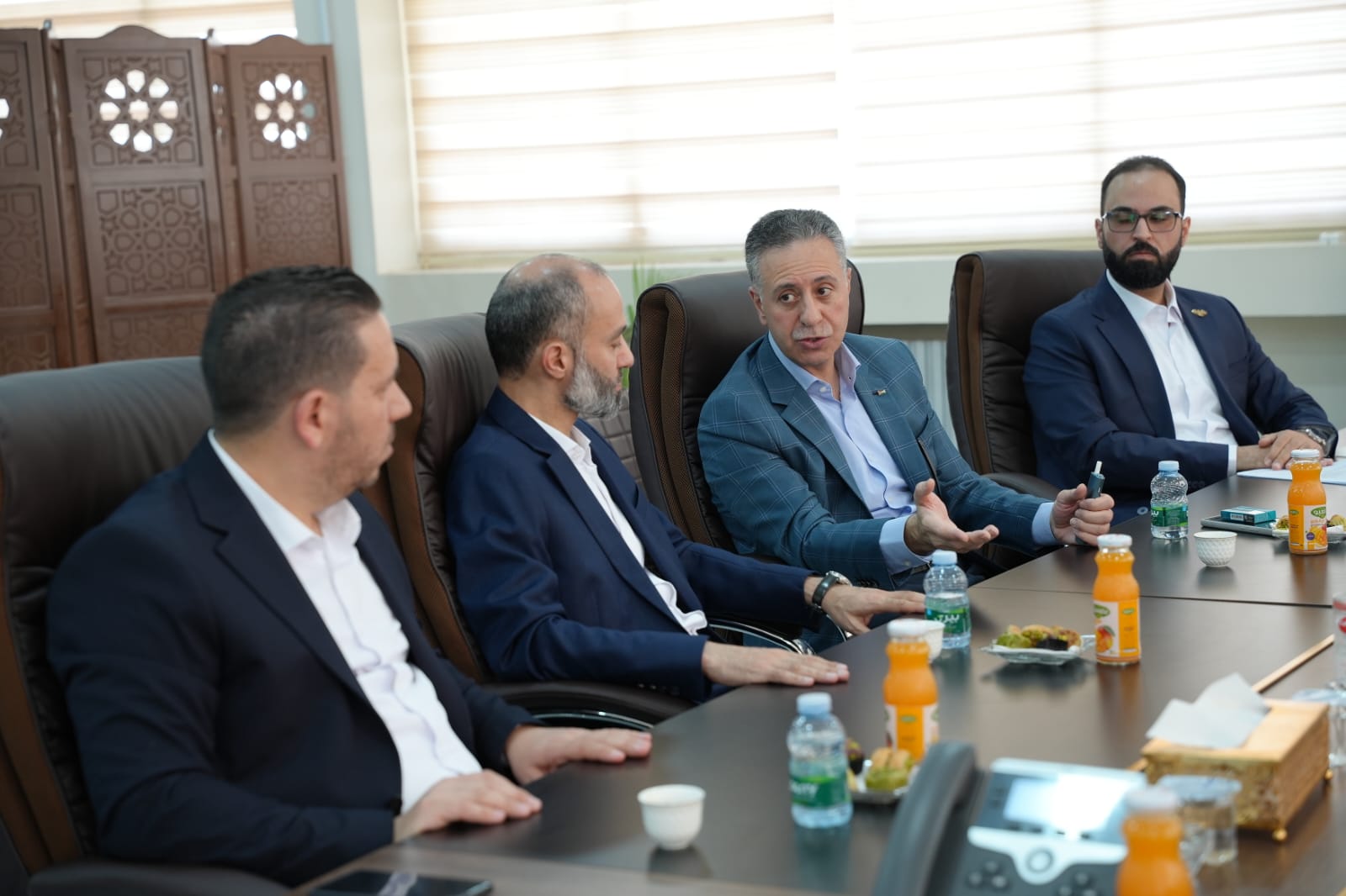 الأردن وسوريا تؤكدان تعزيز وتنشيط العمل في المعبر الحدودي والمنطقة المشتركة