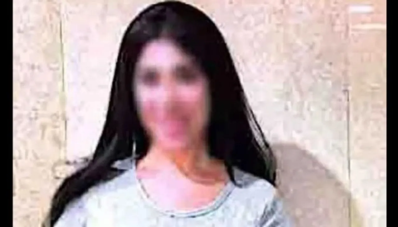 القبض على الراقصة نورا دانيال بتهمة نشر محتوى خادش للحياء على "تيك توك"