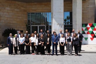 وزارة الشباب تبحث مع القطاع الخاص سبل تعزيز الشراكة لتمكين الشباب اقتصادياً وزارة الشباب
