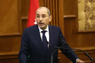 عاجل | الصفدي: مجاعة غزة إدانة أخلاقية ورفع الحصار الإسرائيلي ضرورة لإنهاء الكارثة الإنسانية