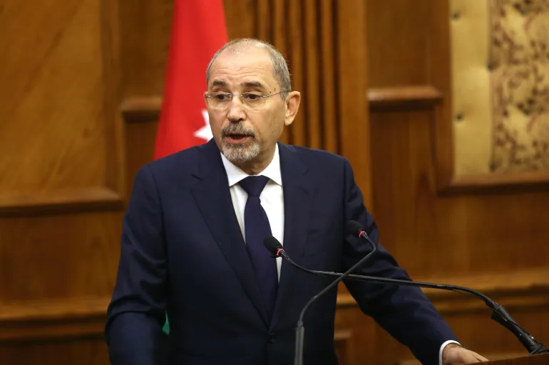 عاجل | الصفدي: مجاعة غزة إدانة أخلاقية ورفع الحصار الإسرائيلي ضرورة لإنهاء الكارثة الإنسانية