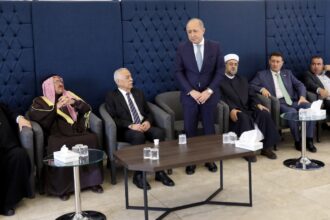 مندوبا عن الملك وولي العهد... العيسوي يعزي نفاع والداؤد