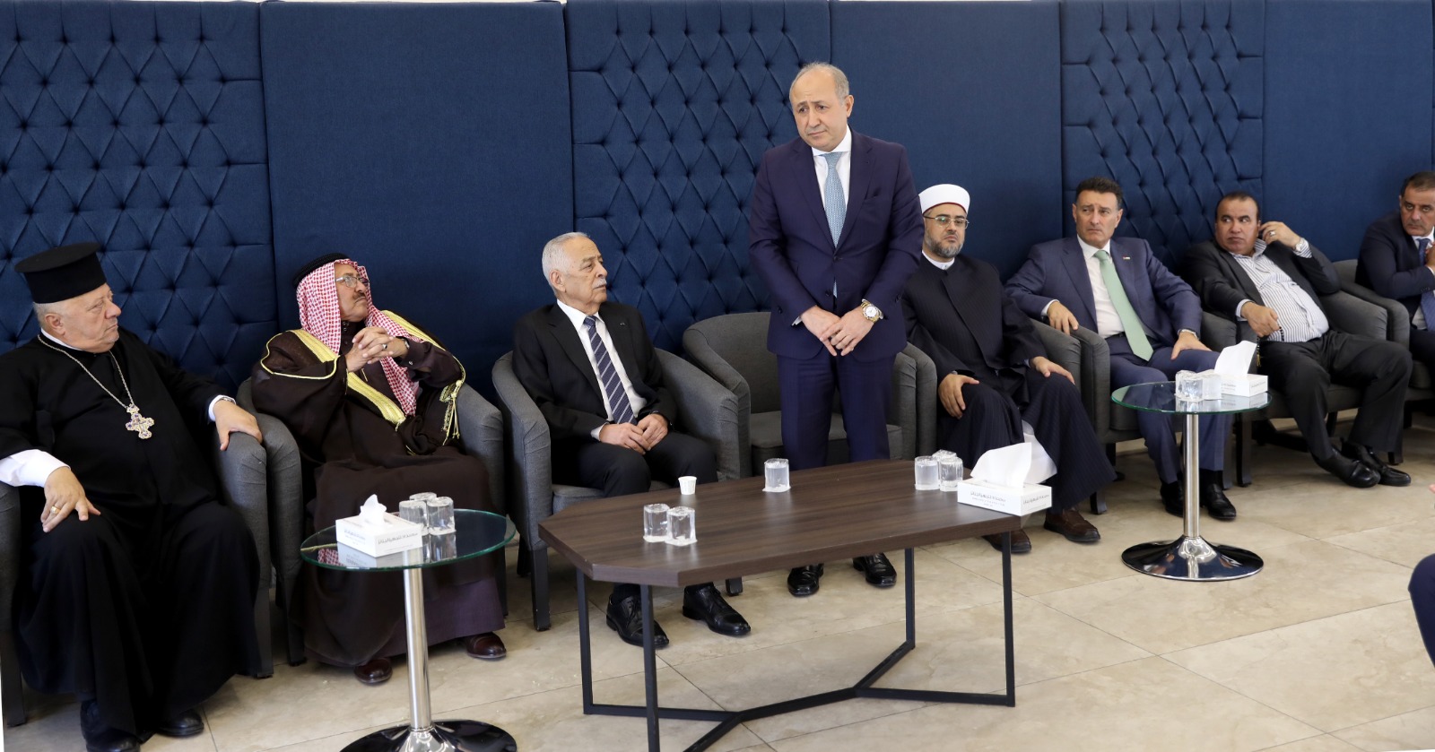 مندوبا عن الملك وولي العهد... العيسوي يعزي نفاع والداؤد