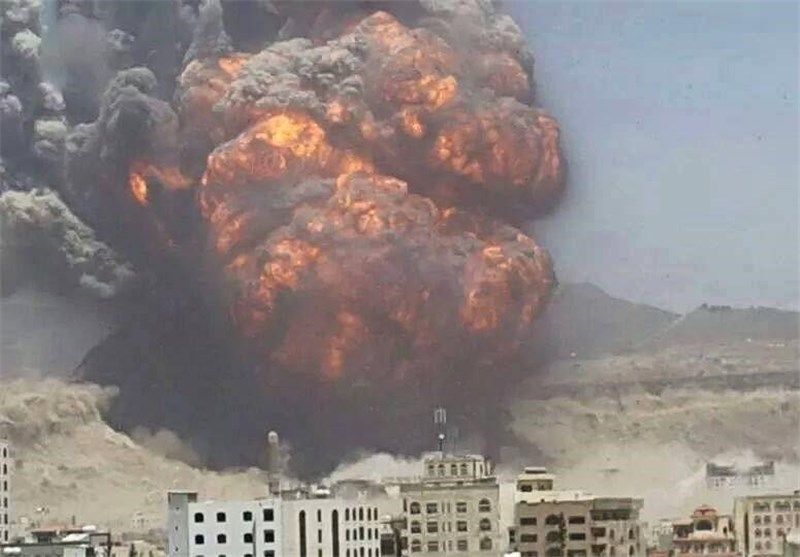 عاجل | لحظة استهداف شركة الغاز في صنعاء - اليمن "فيديو"