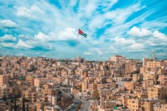 "الأرصاد": طقس صيفي عادي اليوم في أغلب المناطق وتحذير من الغبار في البادية
