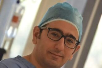الدكتور يمان التل يفوز بجائزة القرن في الطب