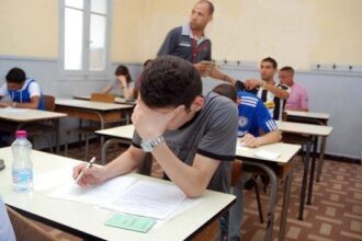 طلبة التوجيهي يواصلون امتحاناتهم بامتحان تاريخ الأردن اليوم
