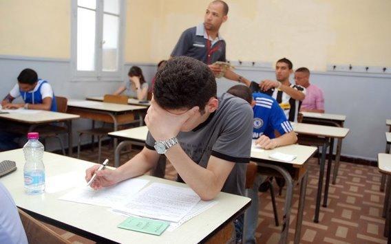 طلبة التوجيهي يواصلون امتحاناتهم بامتحان تاريخ الأردن اليوم