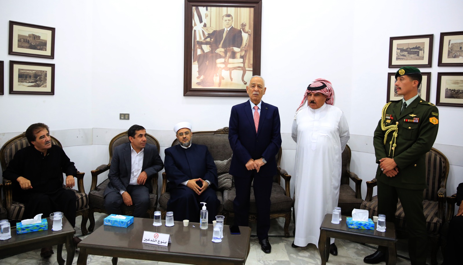 مندوبا عن الملك وولي العهد... العيسوي يعزي الزعبي والأمير والمعادات والدلاهمة
