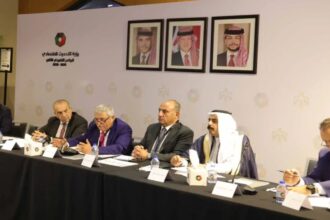 القطامين: قطاع النقل ركيزة للاقتصاد الوطني