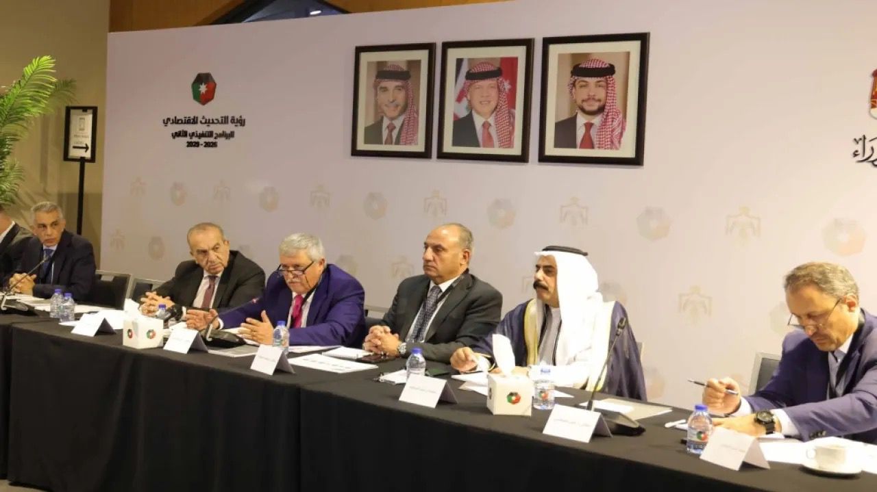 القطامين: قطاع النقل ركيزة للاقتصاد الوطني