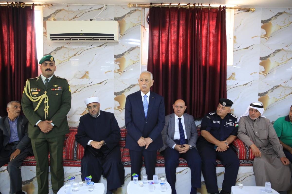 مندوبا عن الملك وولي العهد .. العيسوي يعزي الشرايري والعزام والناصر والزبون