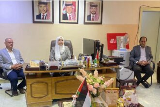 مدير تربية الزرقاء الثانية تبحث الاستعدادات للعام الدراسي الجديد