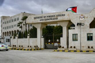 الأردن يدين اقتحام رئيس وزراء إسرائيل للضفة ويؤكد رفضه للإجراءات الاستيطانية