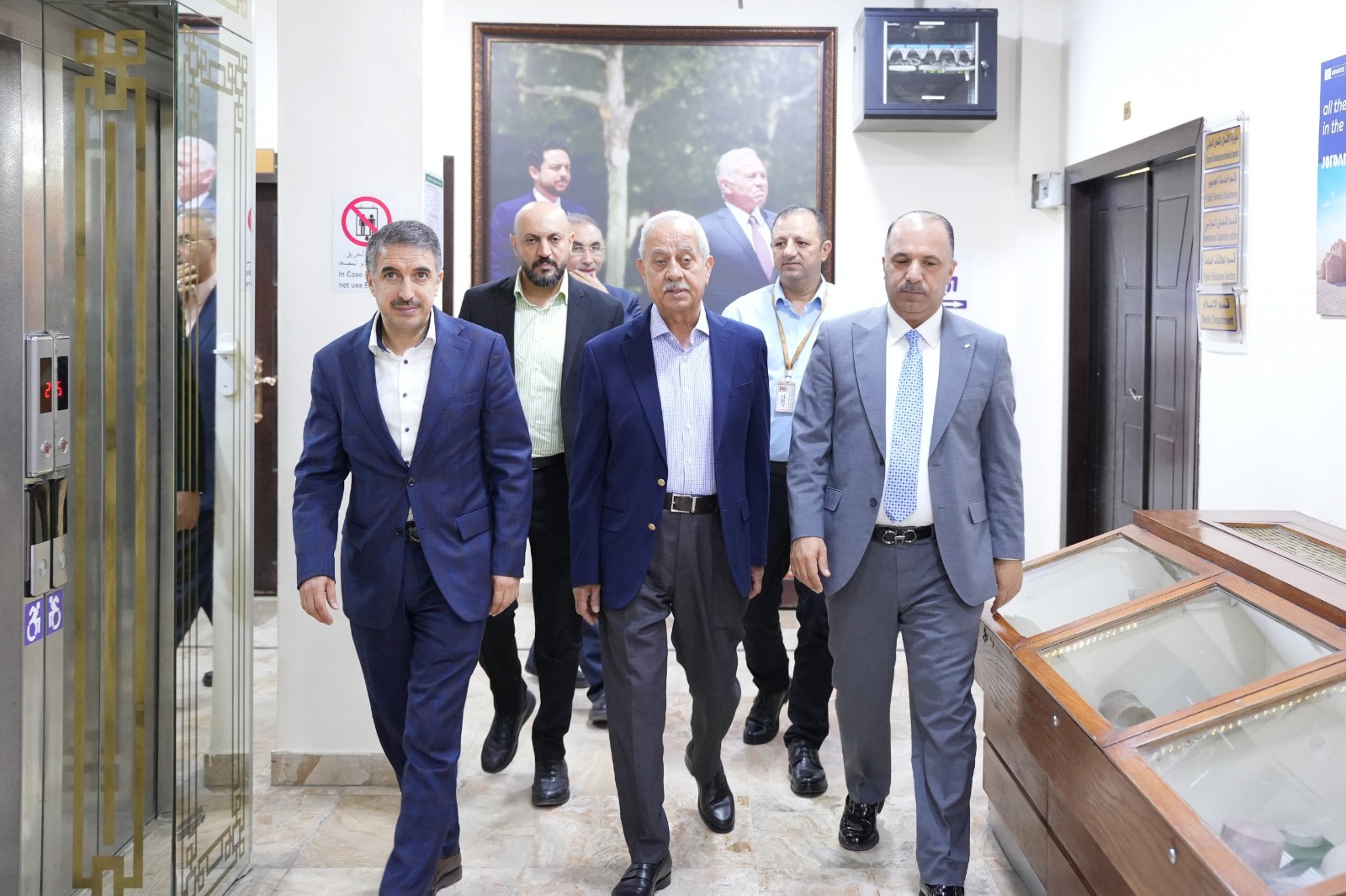 مناقشة تنافسية المصانع الأردنية محليا وعالميا مع هيئة تنظيم قطاع الطاقة والمعادن