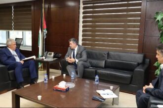 وزير النقل: التكنولوجيا الحديثة ضرورة لتطوير القطاع والنهوض بخدماته