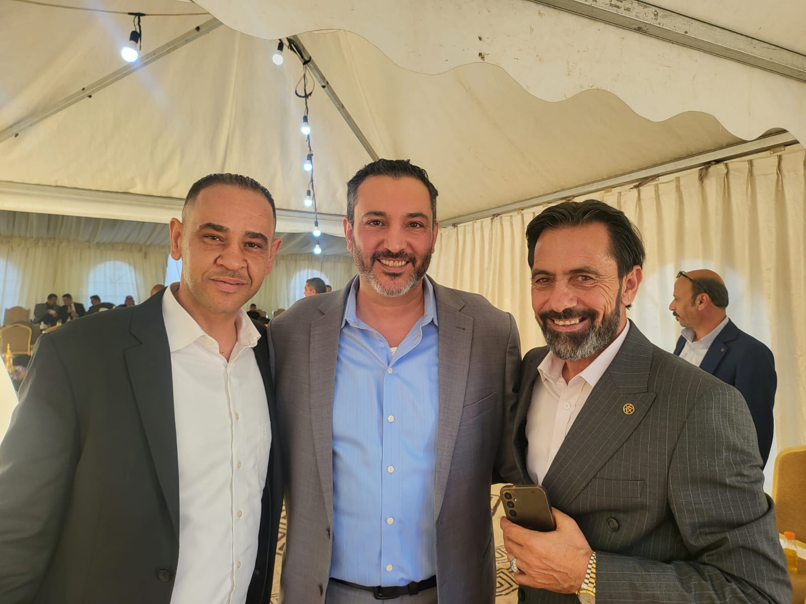 جاهة المهندس محمد عيد الحشايشة ، سعادةابوكف طلب و الشيخ الحويان أعطى