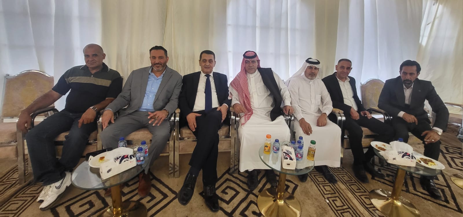 جاهة المهندس محمد عيد الحشايشة ، سعادةابوكف طلب و الشيخ الحويان أعطى