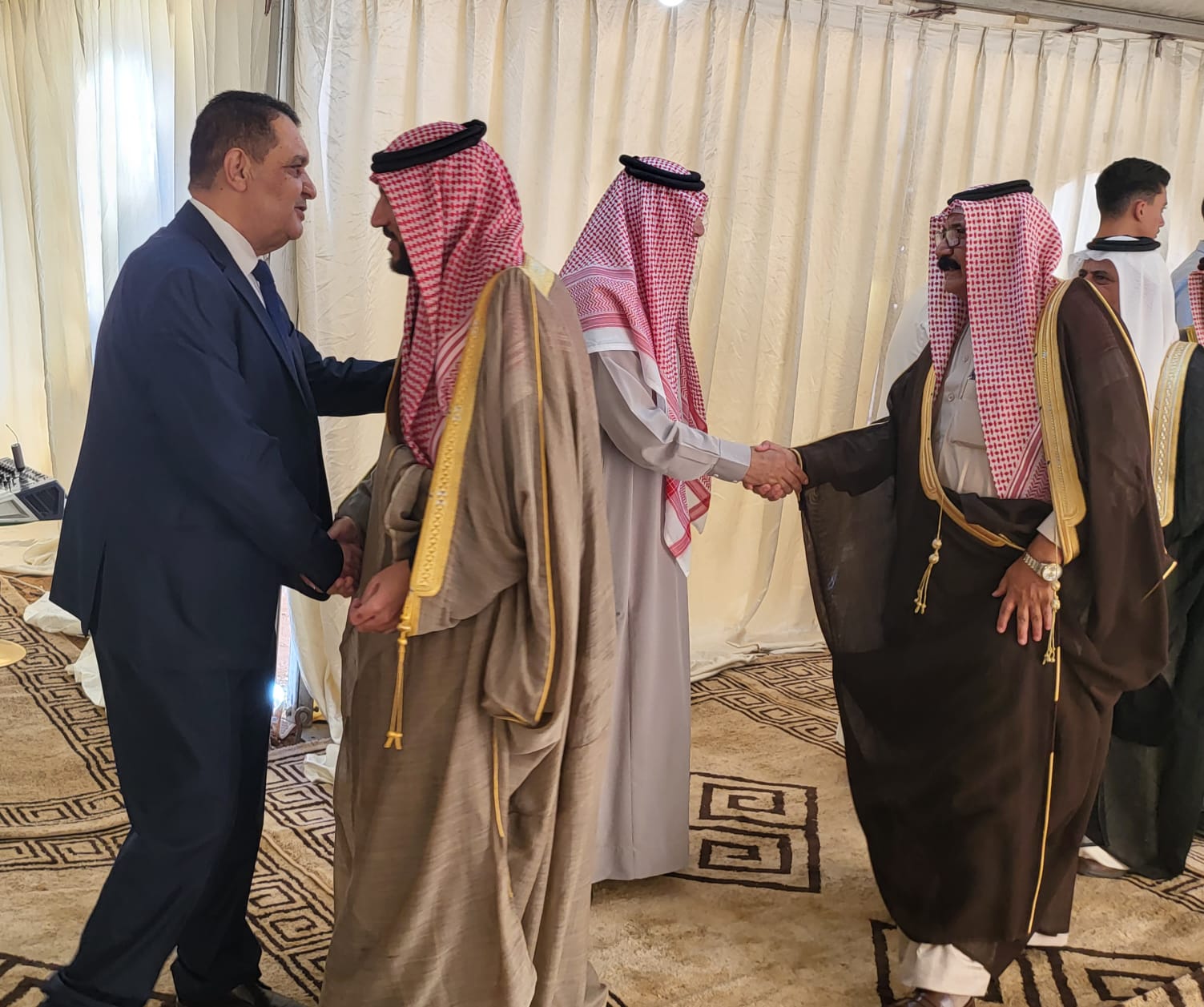 جاهة المهندس محمد عيد الحشايشة ، سعادةابوكف طلب و الشيخ الحويان أعطى