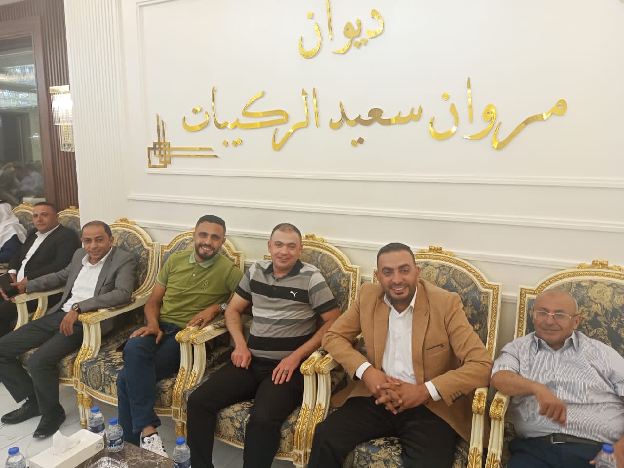 مروان الركيبات يكرم أحمد سمير الحشايشه واخوانه في دابوق بعمان