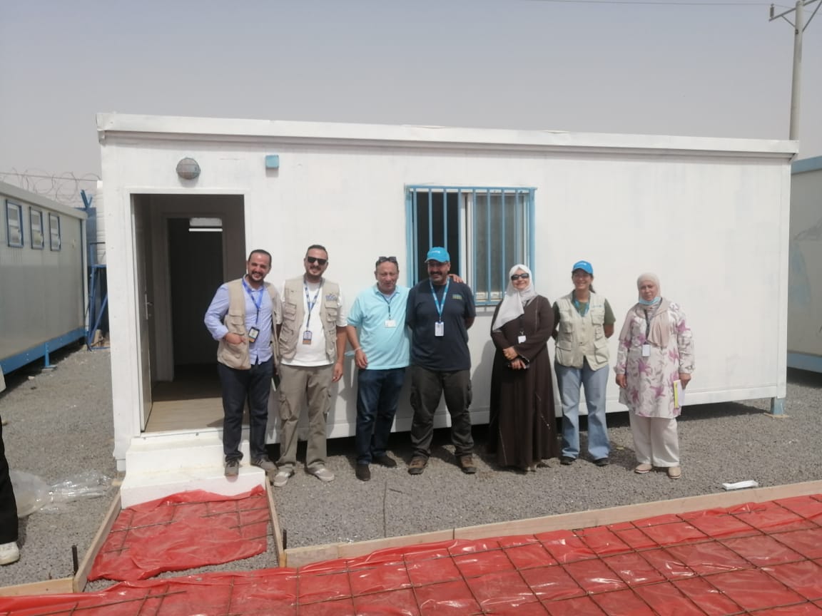 مدير تربية الزرقاء الثانية تتفقد المدارس المستحدثة بدعم اليونيسف