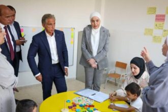 رئيس الوزراء يزور مركز مؤاب للخدمات الاجتماعية في الكرك ويوجه بتطوير مرافقه