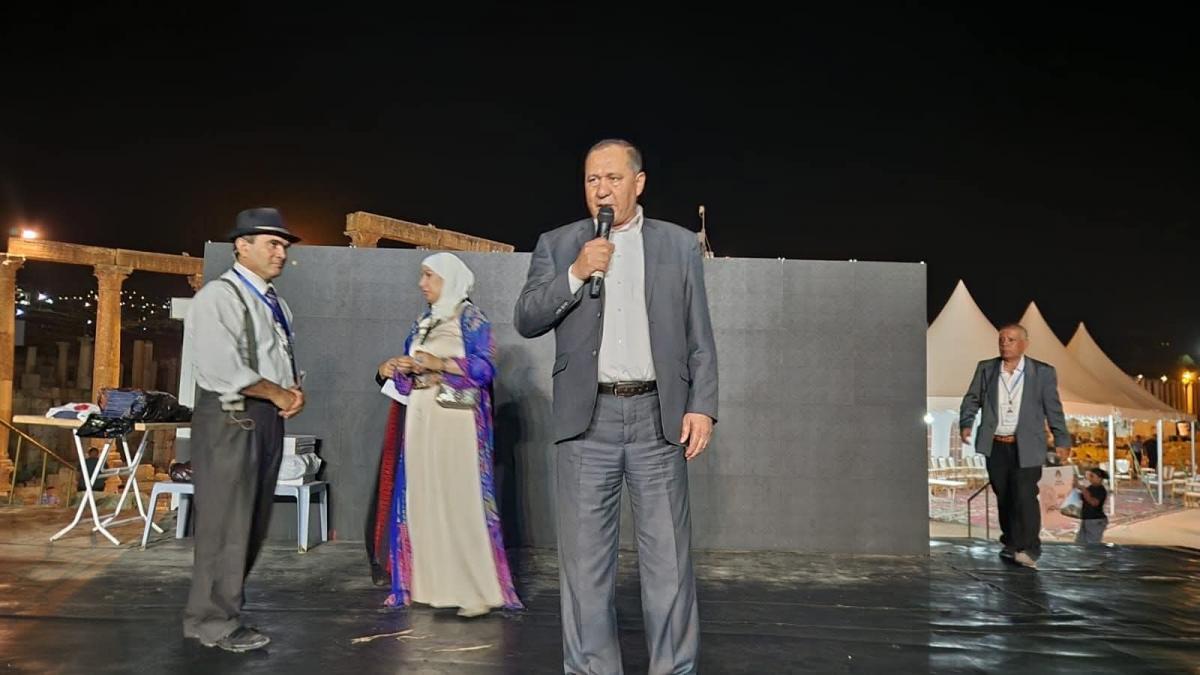 بني ياسين يكرم الفنانين التشكيليين المشاركين في مهرجان جرش