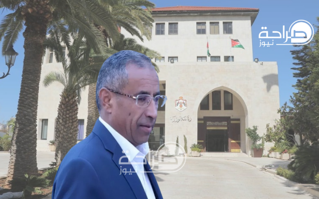 بعد تقديمه استقالته من الحكومة .. الوزير احمد العويدي يوجه رسالة وداع