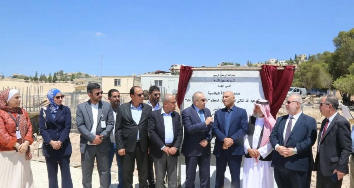 أبو السمن يضع حجر الأساس لمبنى مكتب أشغال عين الباشا الجديد