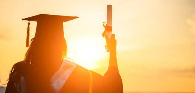 بمعدل 99.75%.. الطالبة جود الصفدي تتربع على عرش التوجيهي في المملكة في الفرع العلمي