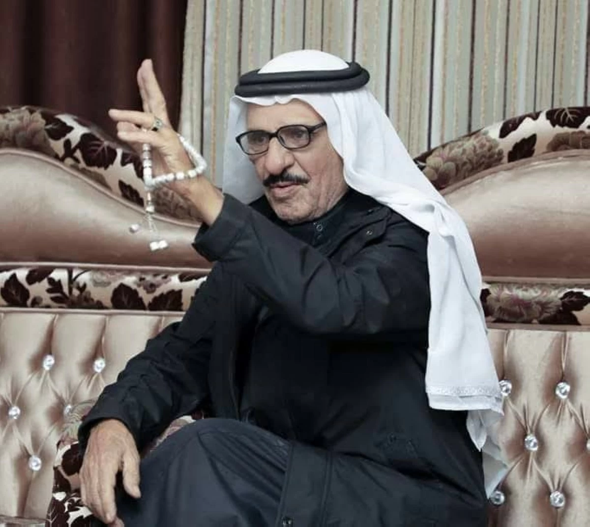 وزير الاتصال الحكومي ينعى الزميل موسى القطيفان
