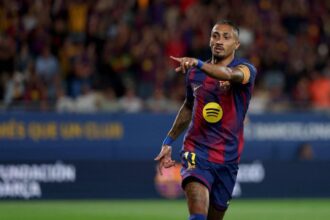 رافينيا يضيف الهدف الرابع لبرشلونة في شباك فالنسيا بالدوري الإسباني