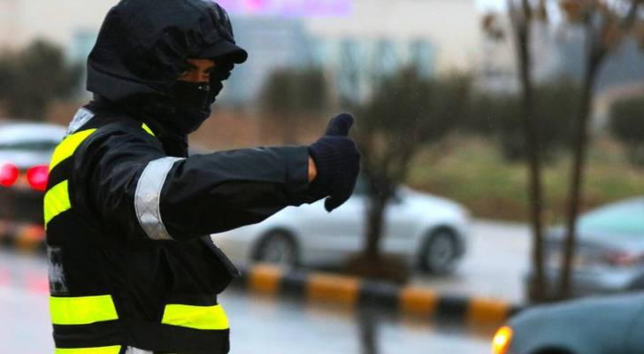 عاجل | الأمن العام يحذر: طرق زلقة صباح الخميس بسبب الأمطار