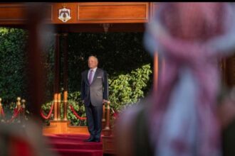 الملك يتقبل أوراق اعتماد عدد من السفراء الجدد لدى البلاط الملكي الهاشمي