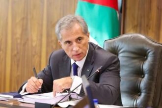 عاجل | جعفر حسان يتفقد دائرة الأحوال المدنية ويؤكد أهمية تسريع التحول الرقمي
