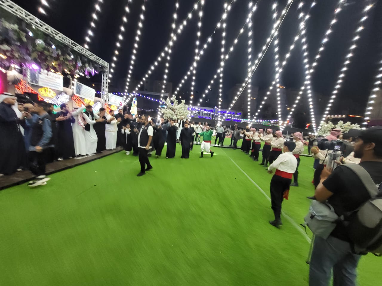 الفنان عيسى الصقار وفرقة الرمثا يحيون حفل زفاف المهندس عبدالله مروان الركيبات في دابوق