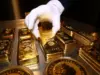 الذهب قرب أعلى مستوياته مع ترقب المستثمرين لمستقبل الاحتياطي الفيدرالي