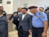 عاجل | ولي العهد يتفقد قسم ترخيص غرب عمان ويطالب بتسريع معاملات المواطنين