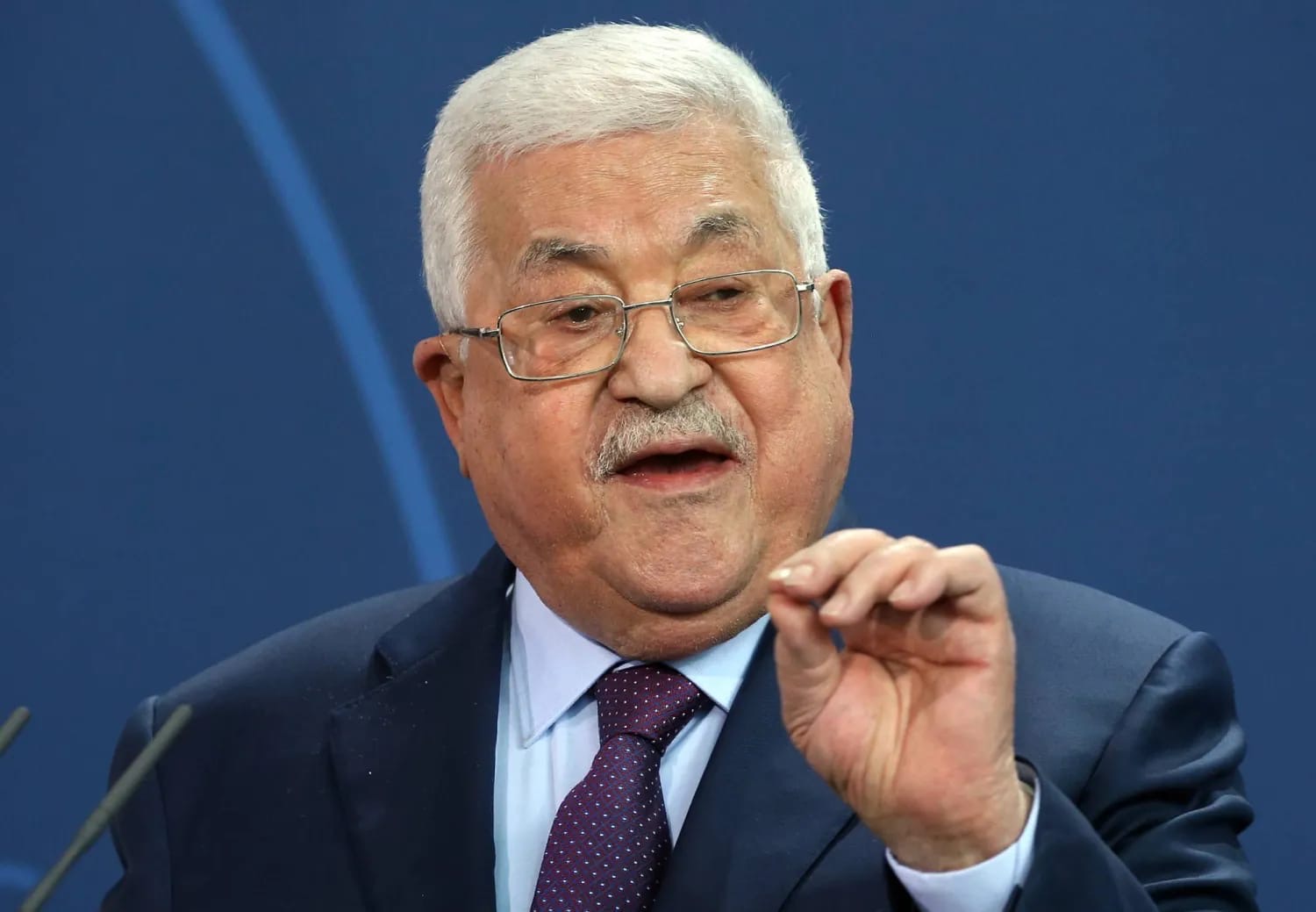 الرئيس الفلسطيني: التحضيرات جارية للانتخابات و”حماس” مطالبة بتسليم سلاحها
