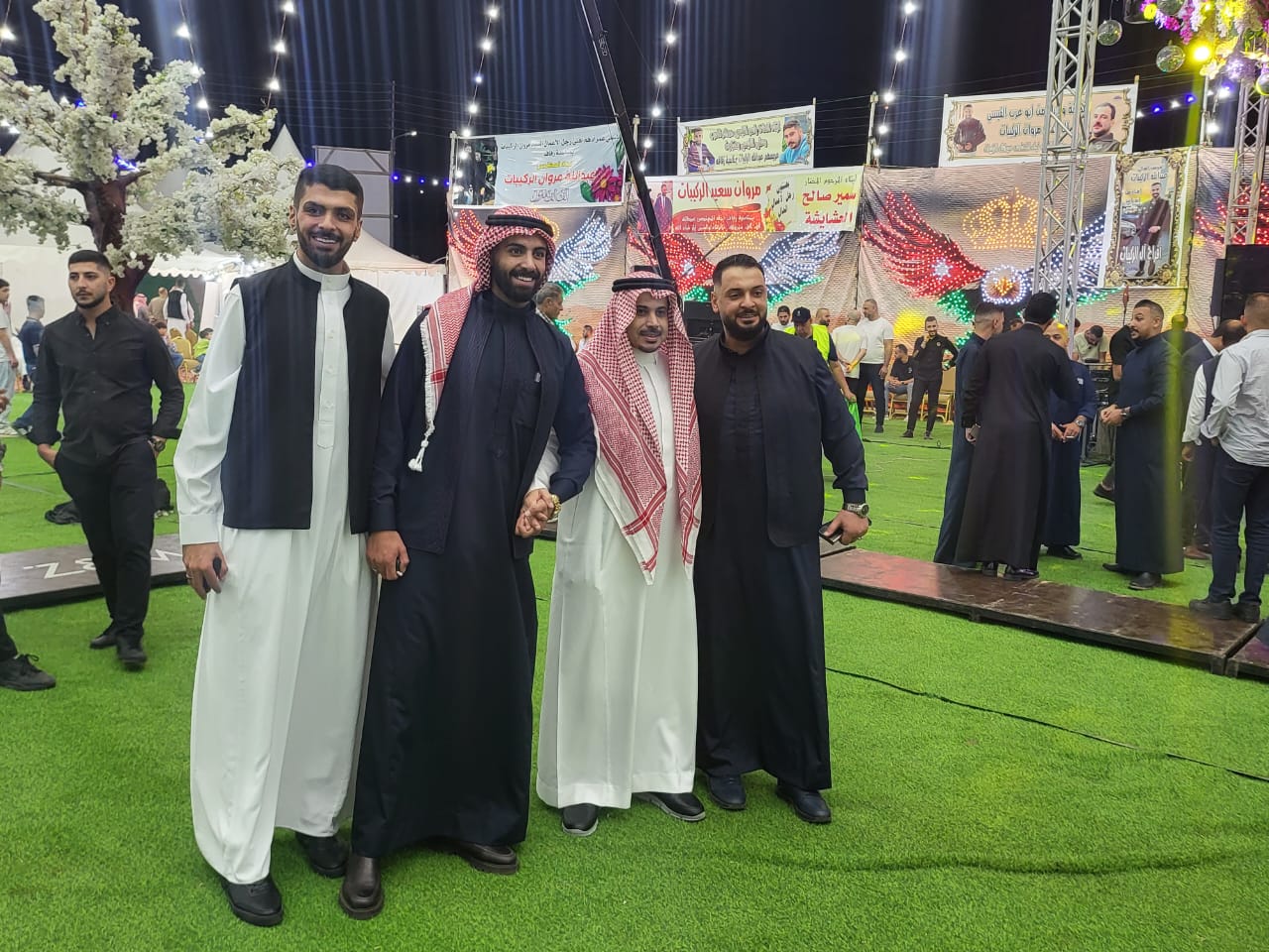 الفنان عيسى الصقار وفرقة الرمثا يحيون حفل زفاف المهندس عبدالله مروان الركيبات في دابوق