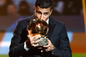 ريال مدريد يصمّم على رفض حضور حفل الكرة الذهبية 2025