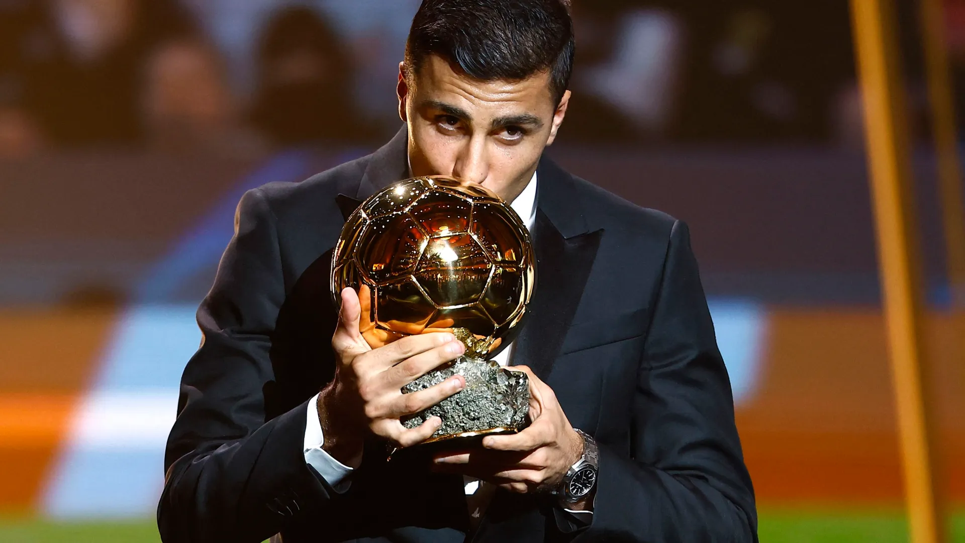 ريال مدريد يصمّم على رفض حضور حفل الكرة الذهبية 2025