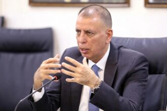 عاجل | الفراية: تعزيز المراكز الحدودية يسهم بتسهيل التجارة والسياحة