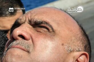 صورة نادرة للخصاونة تثير الجدل.. وهو ينظر إلى الأيام الجميلة التي لم تأتِ بعد