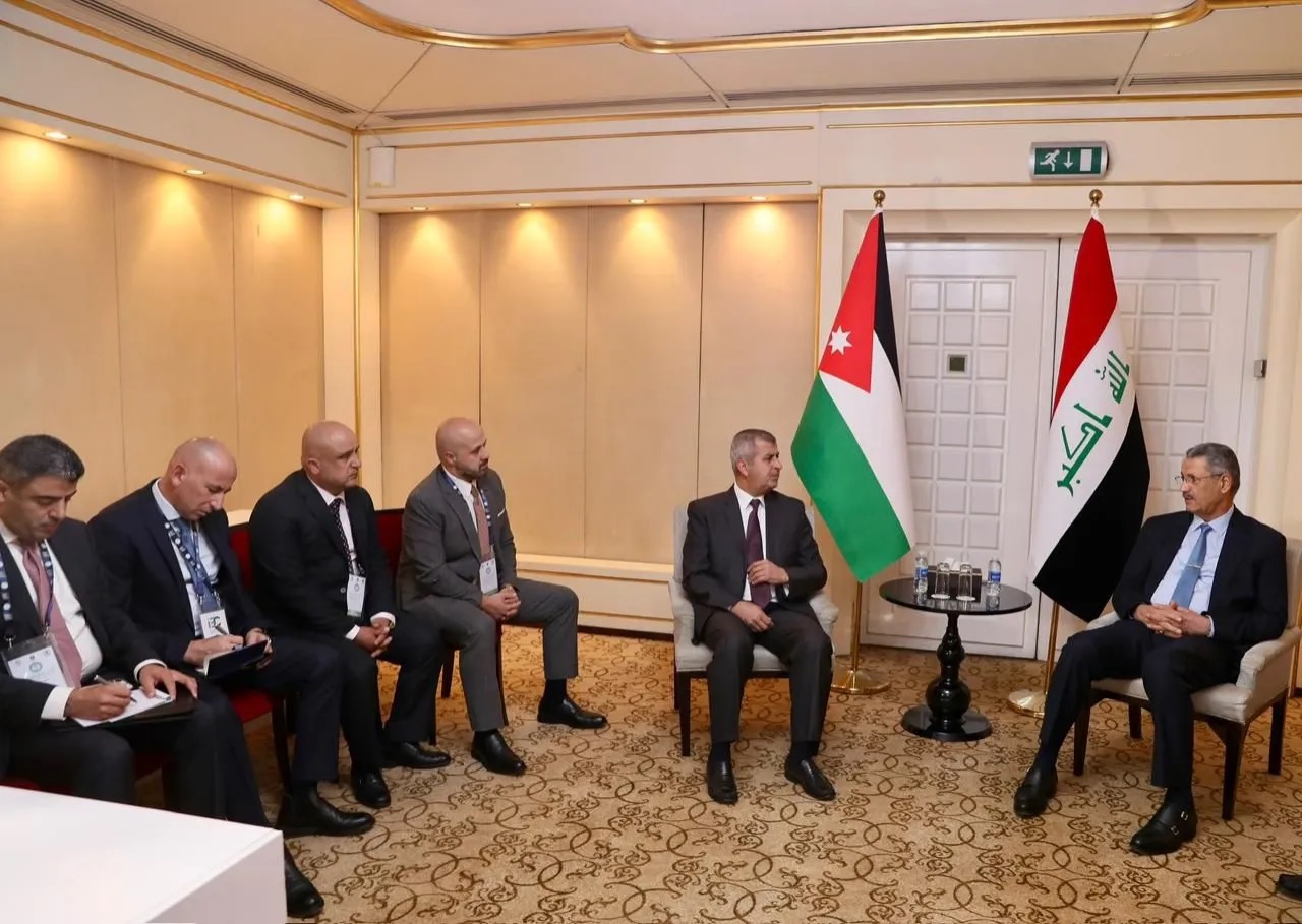 الخرابشة يبحث مع وزير النفط العراقي التعاون في مجال الطاقة