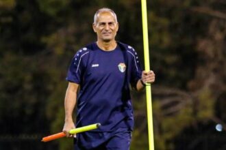 إسلام ذيابات يتولى قيادة منتخب الشباب لكرة القدم
