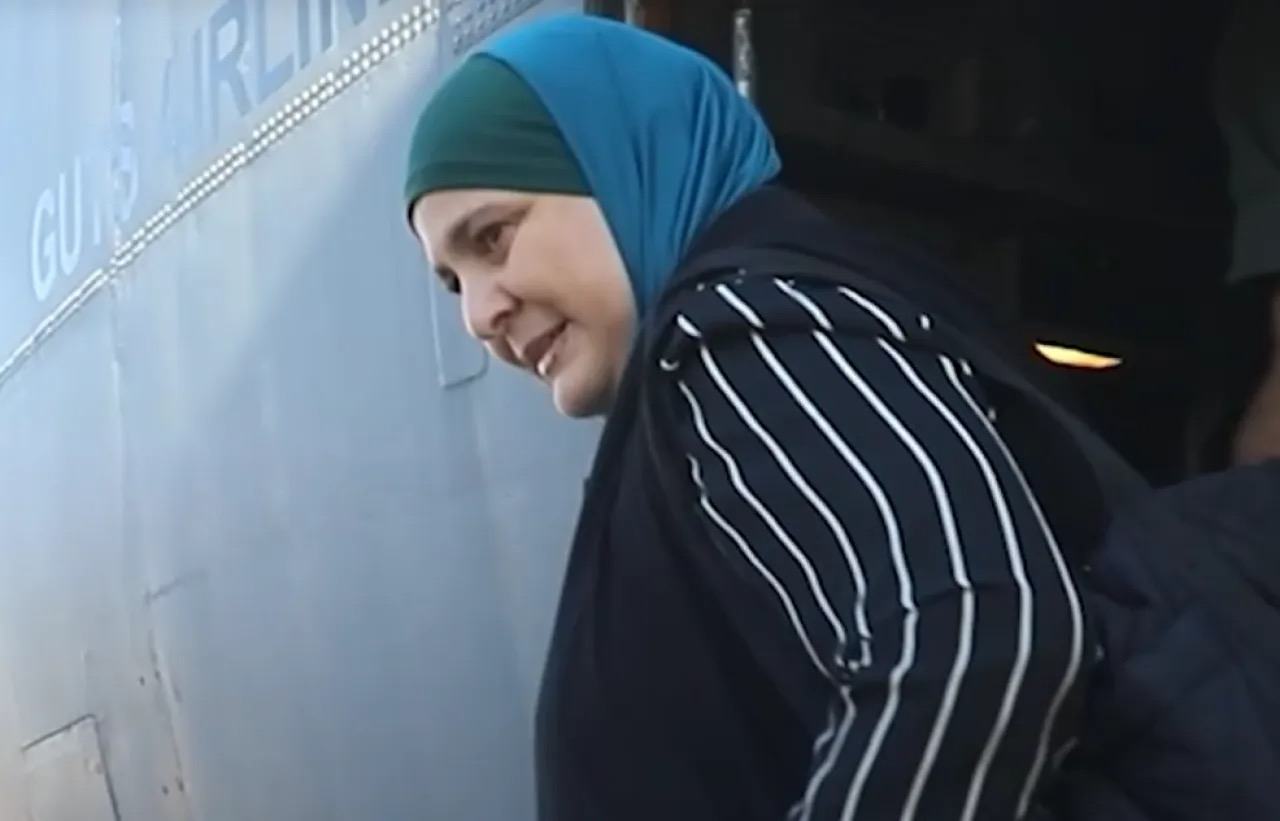 تفاصيل احتجاز الأردنية لانا كتاو لدى الحوثيين