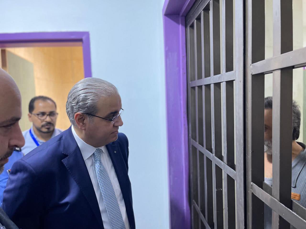 وزير الصحة بزيارة مفاجئة للمركز الوطني للصحة النفسية