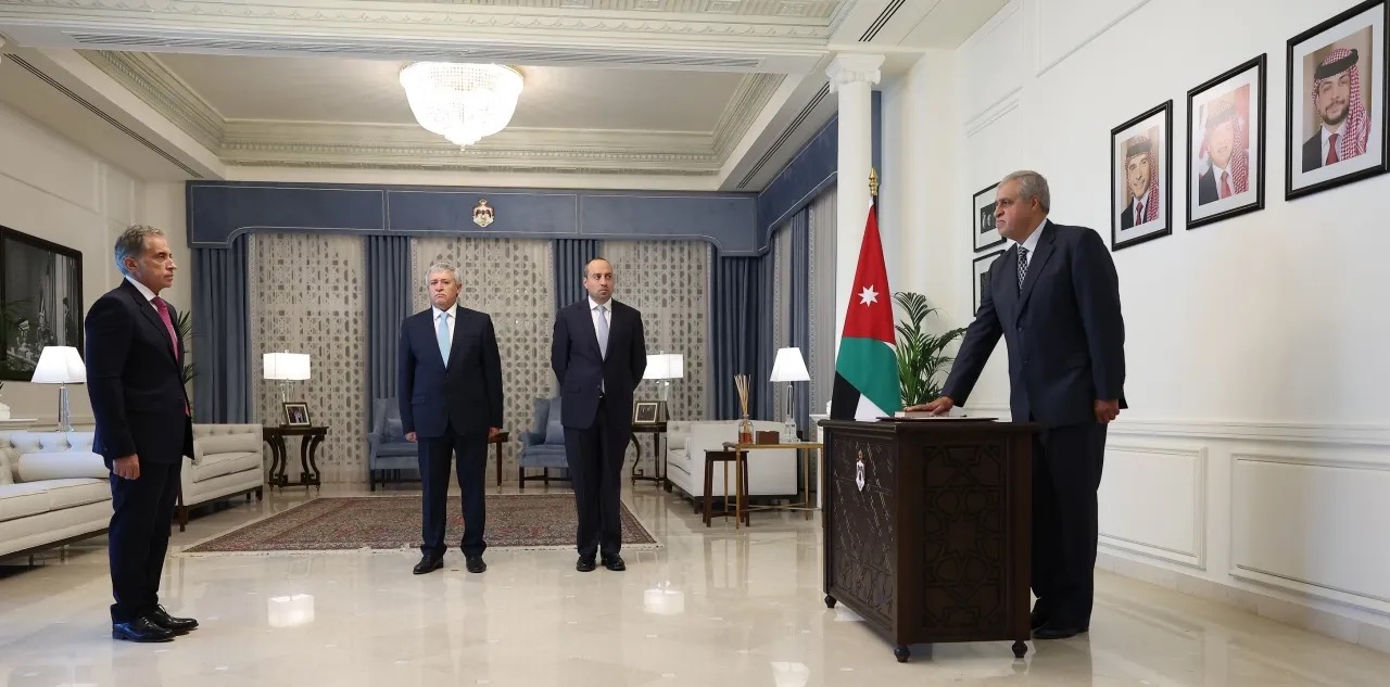 عاجل | الفرجات يؤدي القسم رئيسًا لمجلس مفوضي الطيران المدني